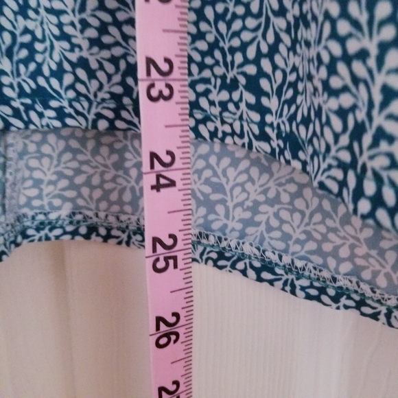 Leaf Pattern, Long Sleeve Blouse - Picture 6 of 8